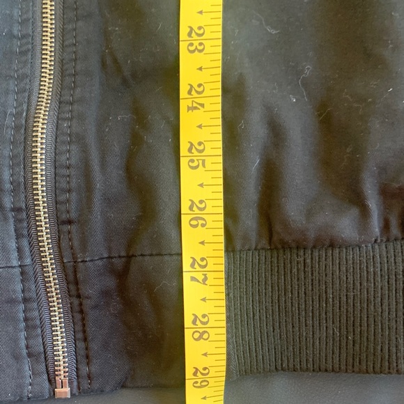 Women's Black Utility Jacket - Picture 12 of 13